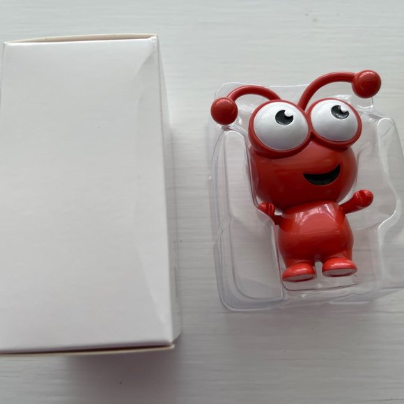 Cricut Cutie Persimmon Figurine New in Box - Picture 2 of 5